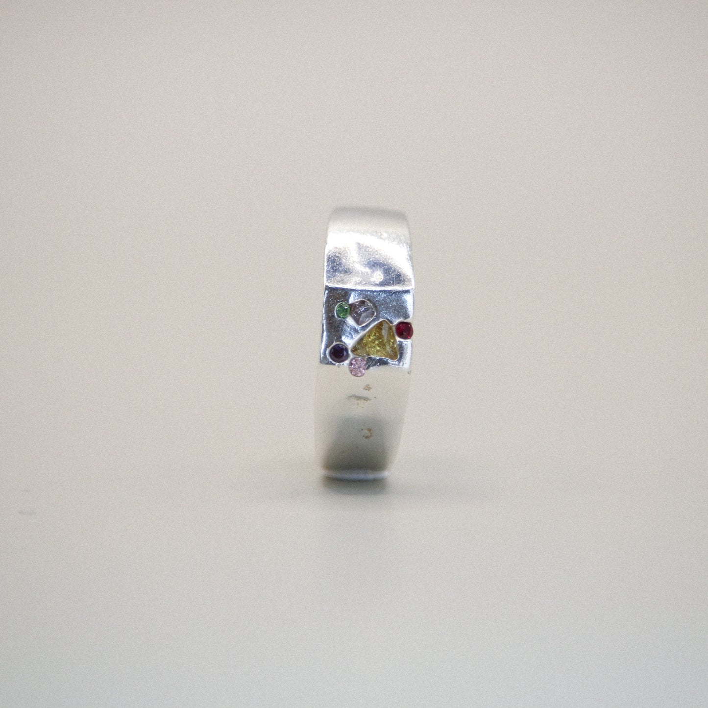 Iris - Cuadra Signet Ring