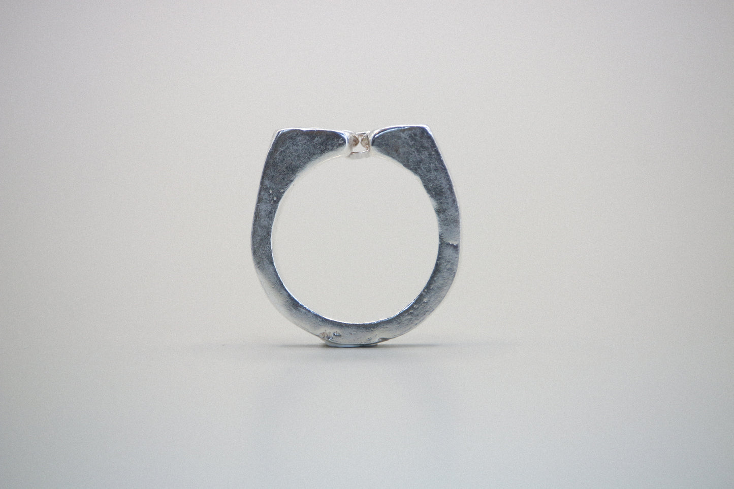 Chain dot Ring