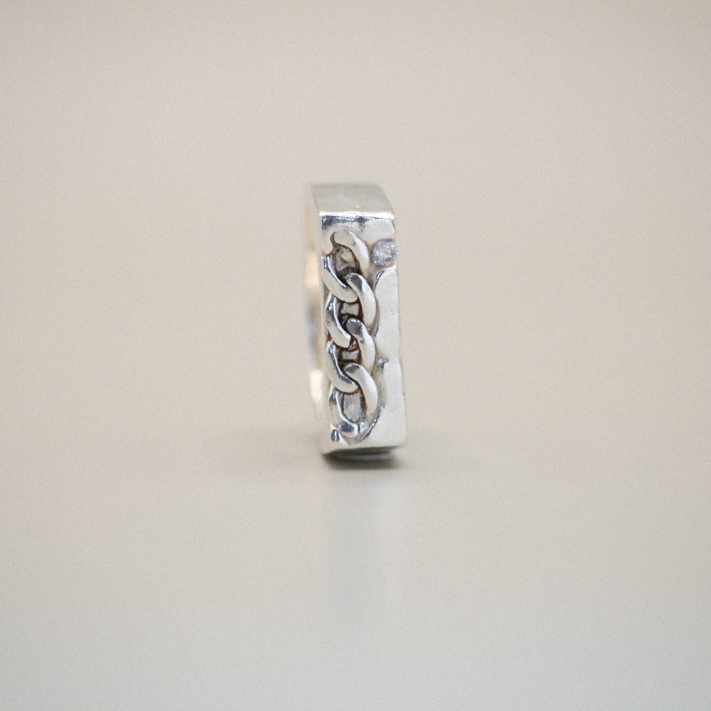 Glint Ring