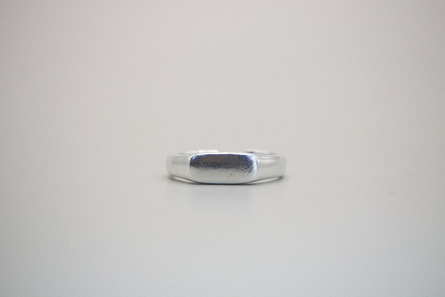 Essential Signet